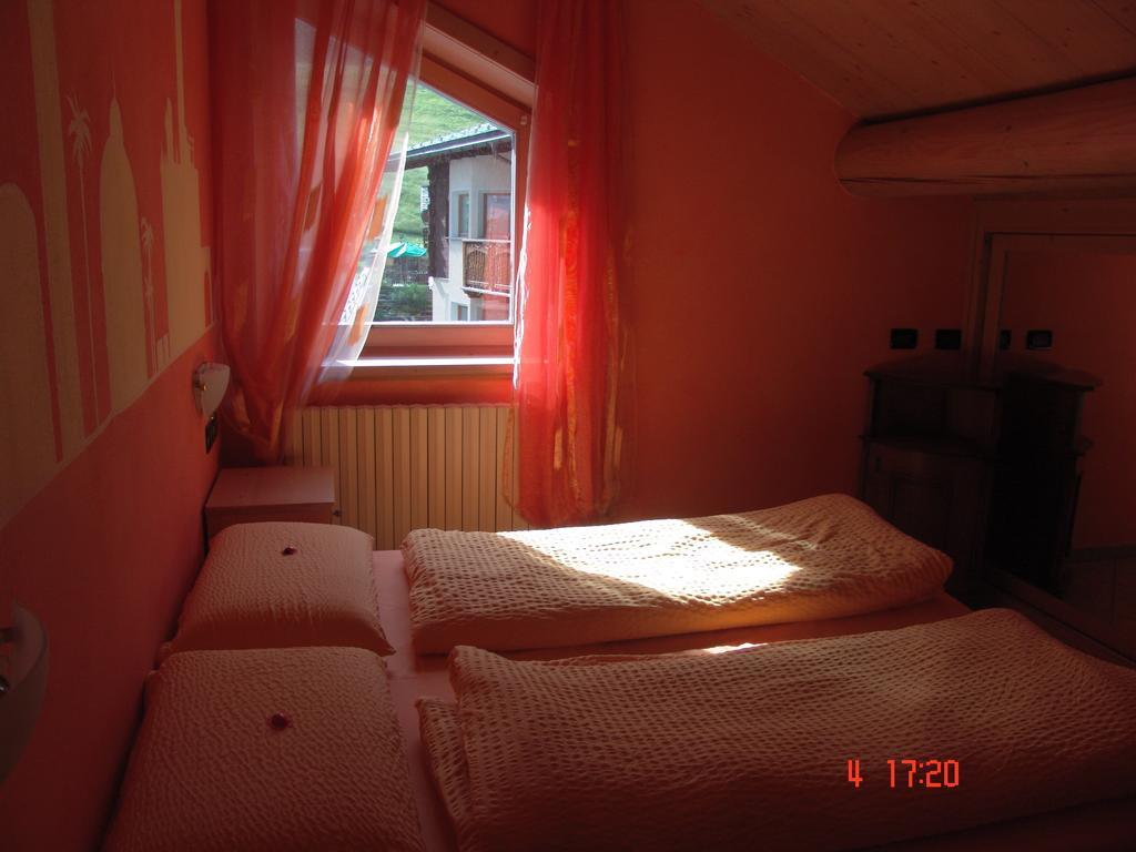 Casa Martina Lägenhet Livigno Rum bild