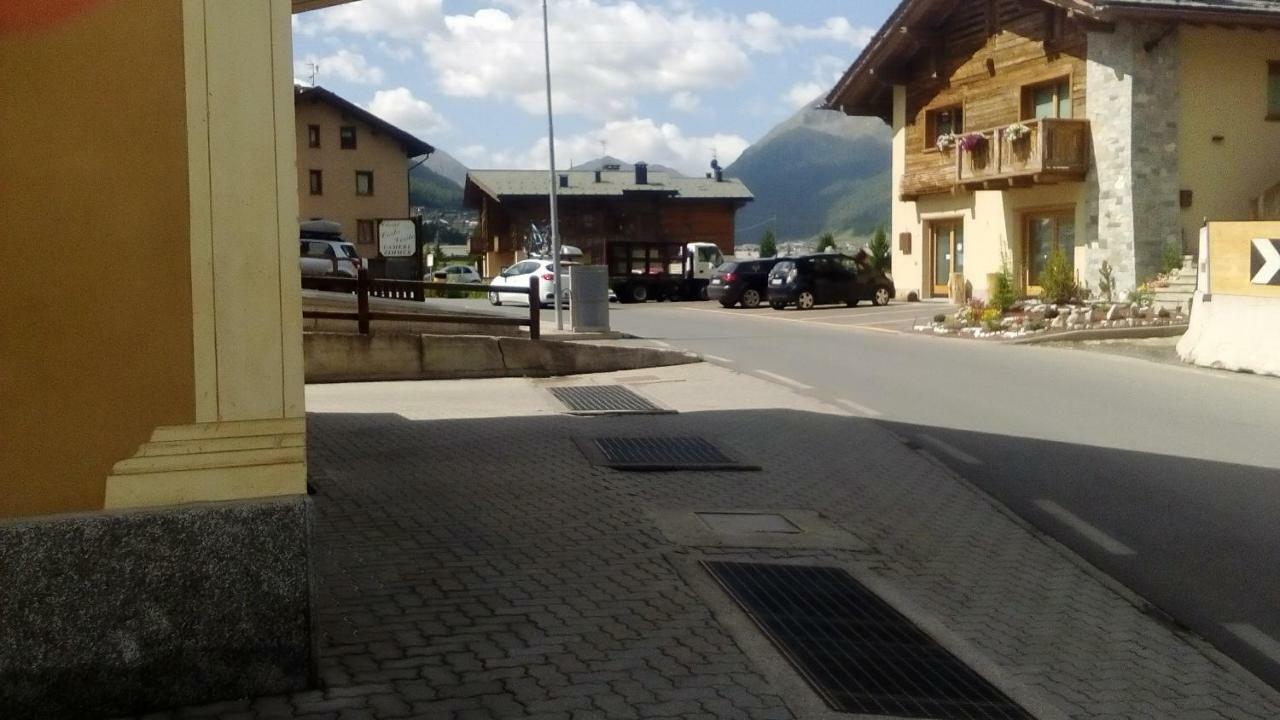 Casa Martina Lägenhet Livigno Exteriör bild